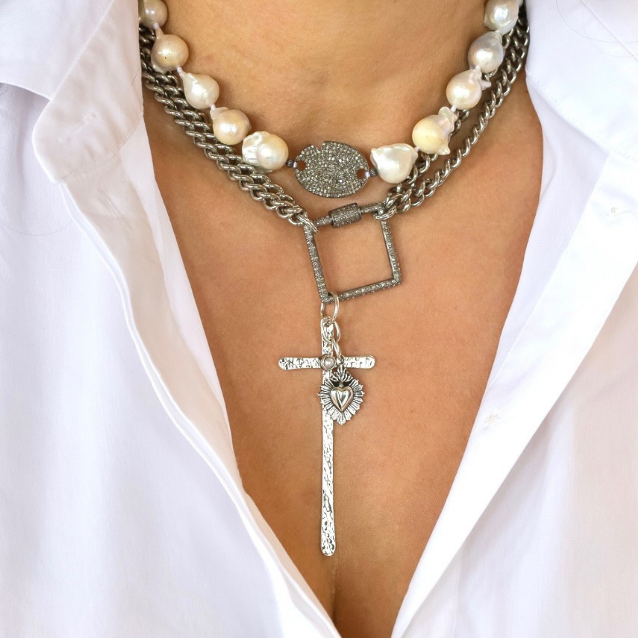 Cross with 2025 heart pendant